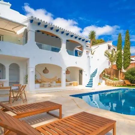 Pinar Exquisitamente Reformada Villa
